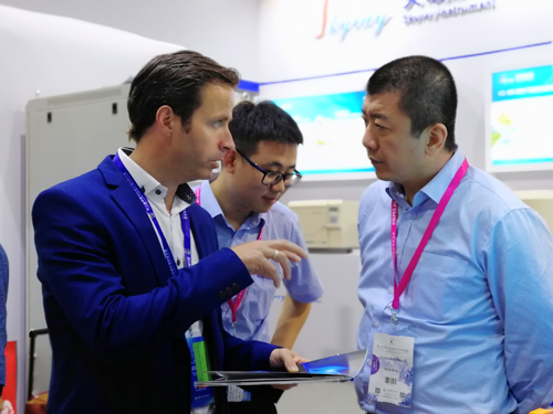 ��ʨ�����(�й�)���޹�˾-Official website