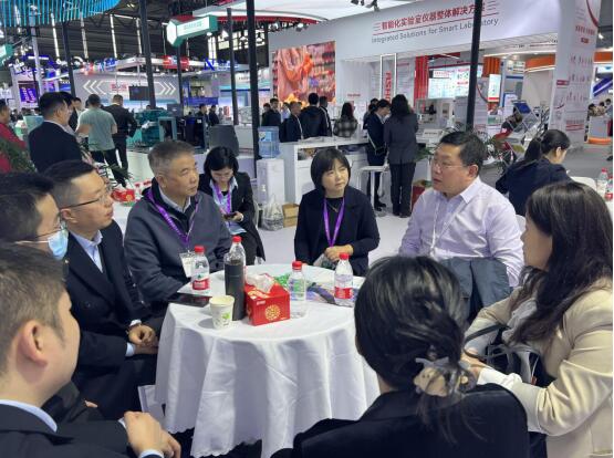 ��ʨ�����(�й�)���޹�˾-Official website